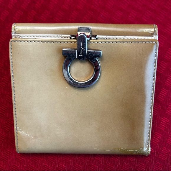 Salvatore Ferragamo Handbags - Salvatore Ferragamo Authentic Vintage Bifold Calfskin Leather Wallet Gancini
